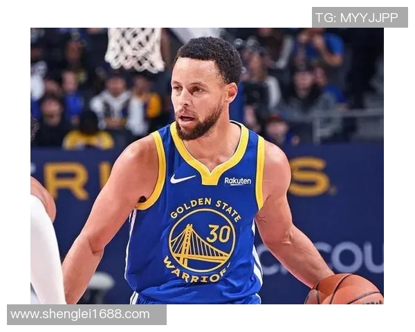 库里创造历史，成为NBA历史第一位获得3000个三分进球的球员